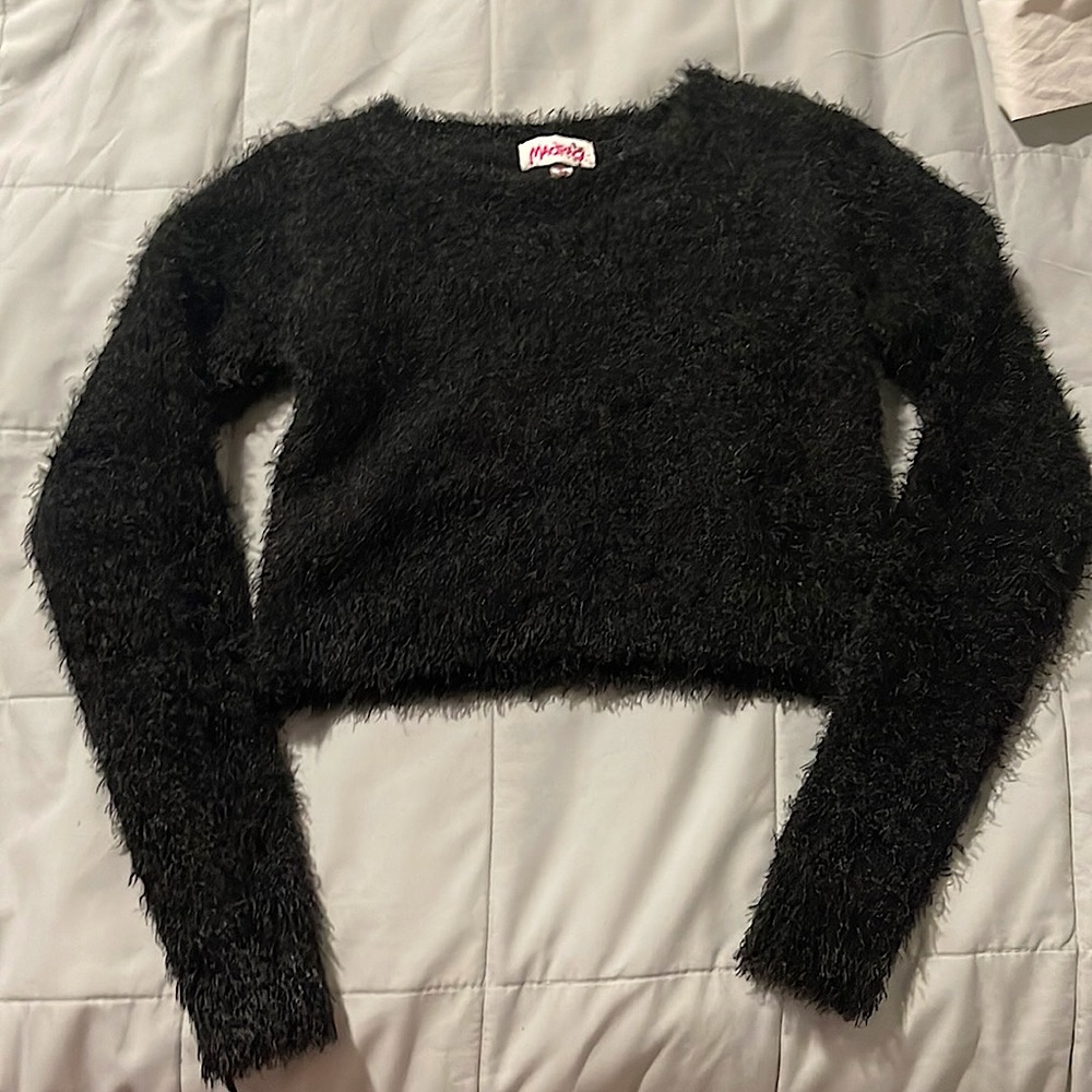 Comfy top for a date ❤️